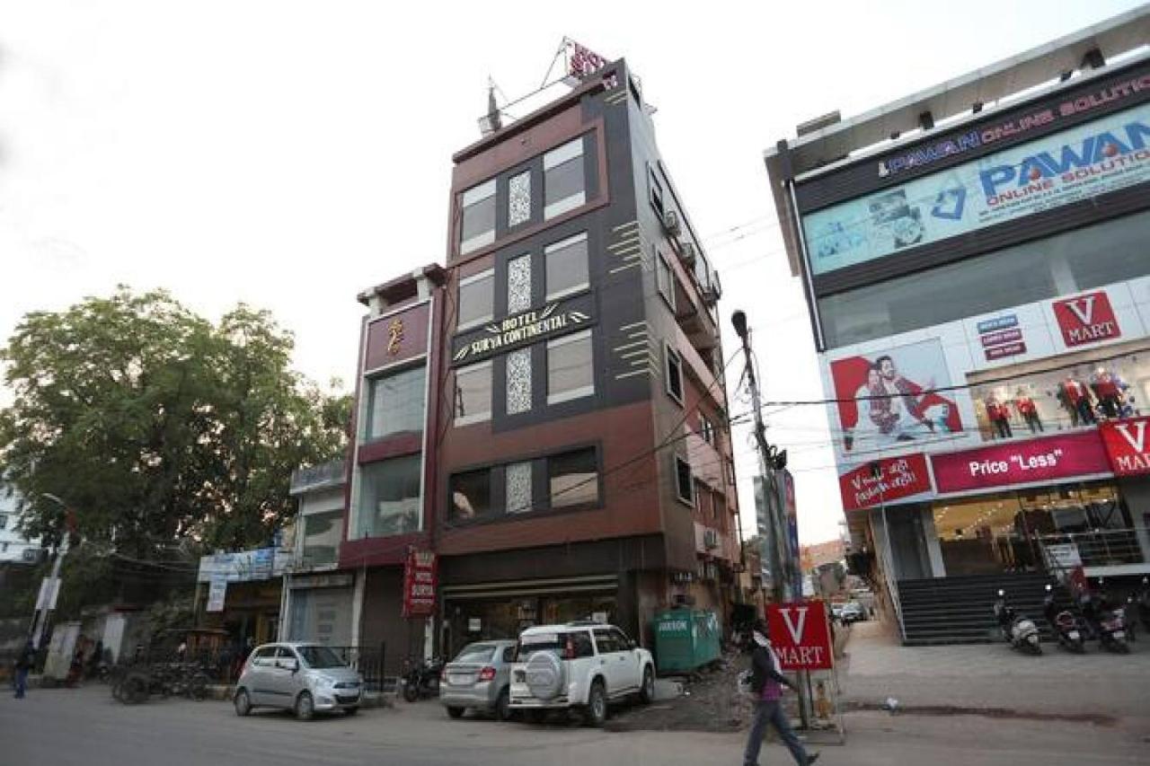 Capital O Hotel Surya Continental Lucknow Bagian luar foto