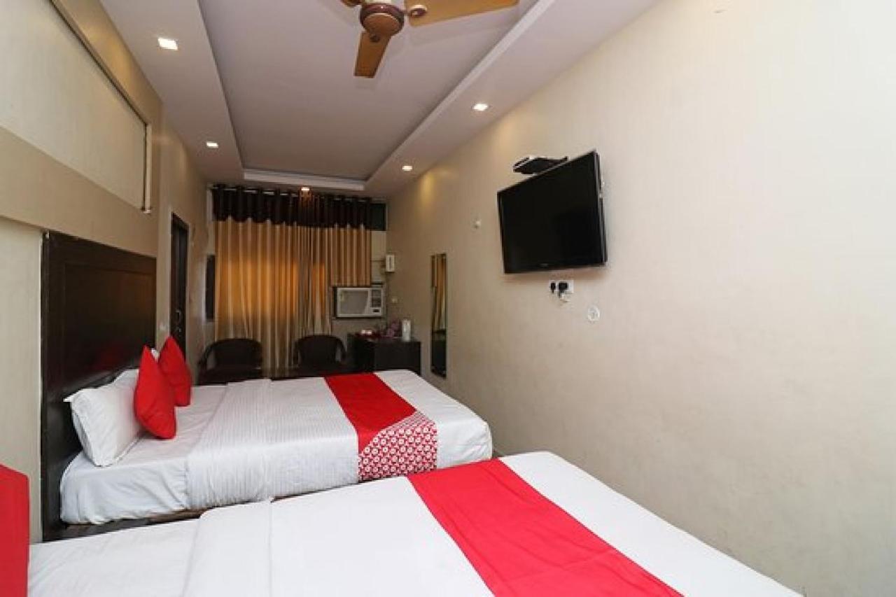 Capital O Hotel Surya Continental Lucknow Bagian luar foto