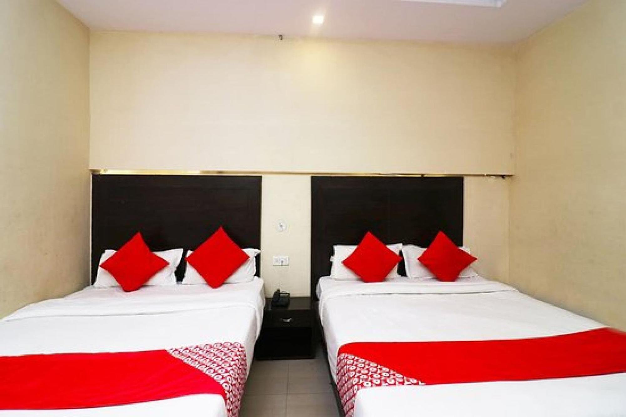 Capital O Hotel Surya Continental Lucknow Bagian luar foto